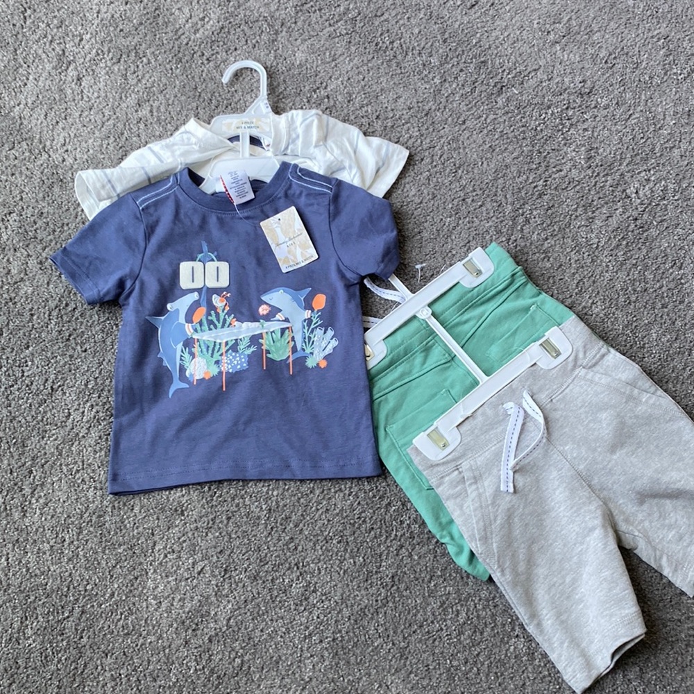 Tommy Bahama Kids 4 piece set size 18 months